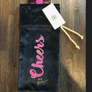 NWT BETSEY JOHNSON BLACK VELVET WINE GIFT BAG SLEEVE HOLIDAY CHEERS